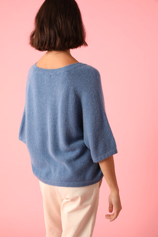 Pull col V manches courtes