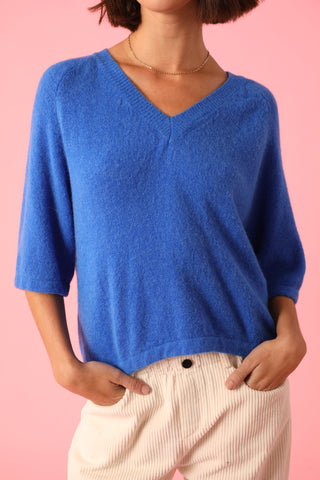 Pull col V manches courtes