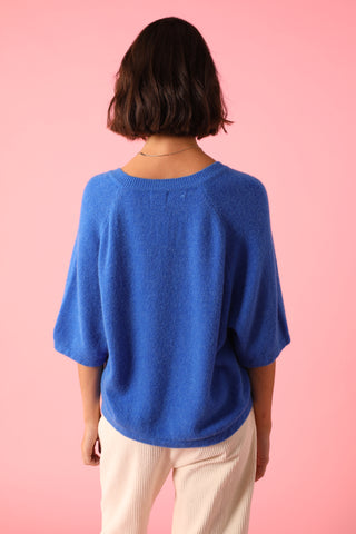 Pull col V manches courtes