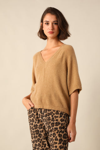 Pull col V manches courtes