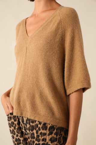 Pull col V manches courtes