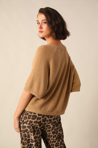 Pull col V manches courtes