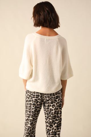 Pull col V manches courtes