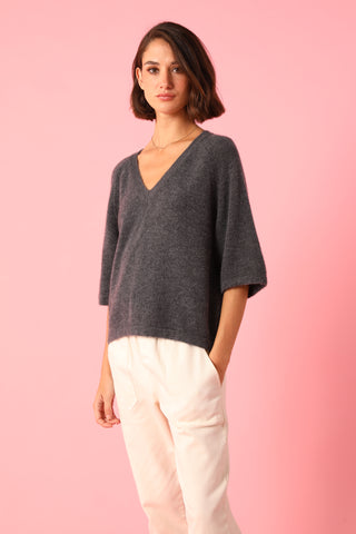 Pull col V manches courtes
