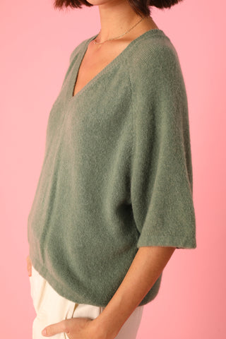 Pull col V manches courtes