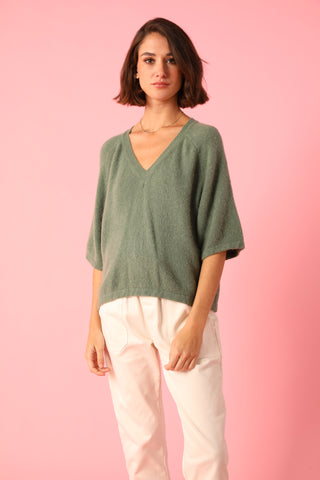 Pull col V manches courtes