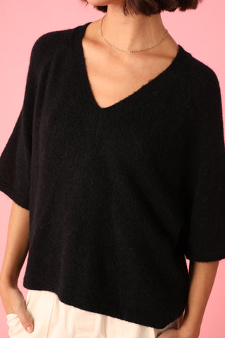 Pull col V manches courtes