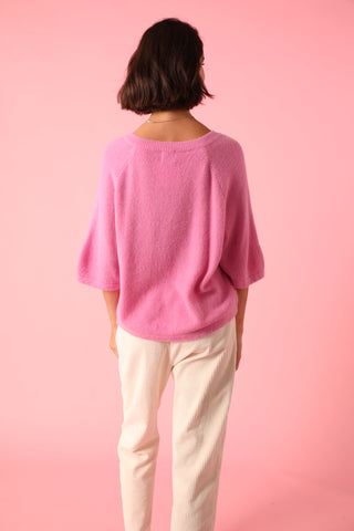 Pull col V manches courtes