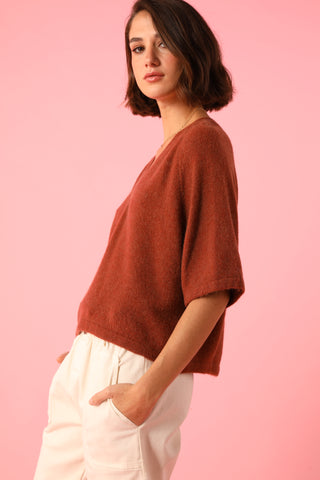 Pull col V manches courtes