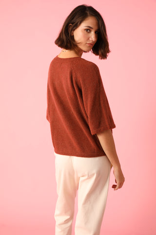 Pull col V manches courtes