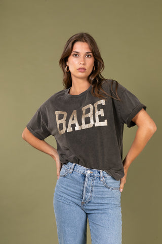 T-shirt délavé Amour col rond