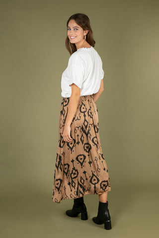 Jupe fluide satinée à motif