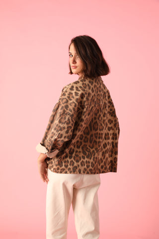 Veste imprimé léopard grandes poches