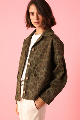 Veste imprimé léopard grandes poches
