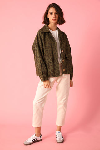 Veste imprimé léopard grandes poches
