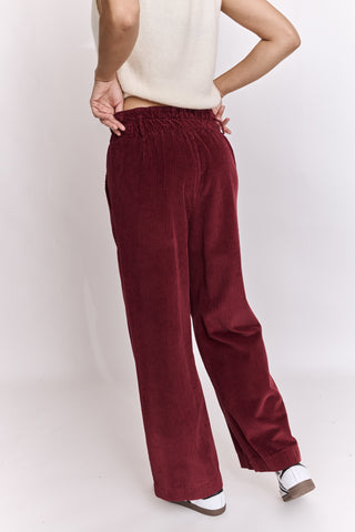 Pantalon wide leg en velours taille élastiquée