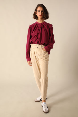 Pantalon carotte en velours taille élastiquée