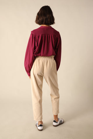 Pantalon carotte en velours taille élastiquée