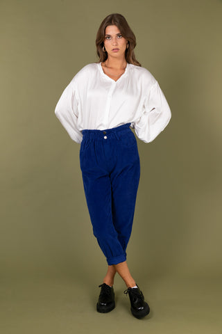 Pantalon carotte en velours taille élastiquée