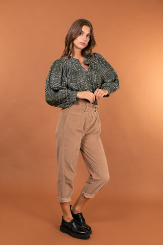 Pantalon carotte en velours taille élastiquée