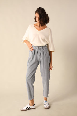 Pantalon carotte en velours taille élastiquée