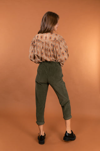 Pantalon carotte en velours taille élastiquée