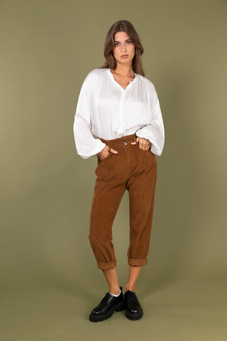 Pantalon carotte en velours taille élastiquée