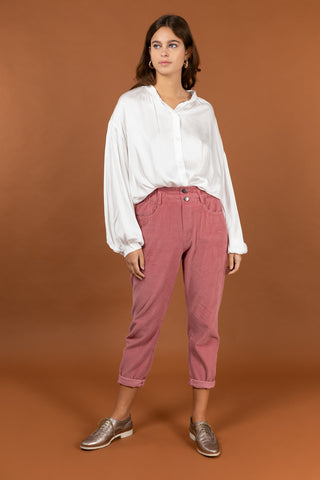 Pantalon carotte en velours taille élastiquée