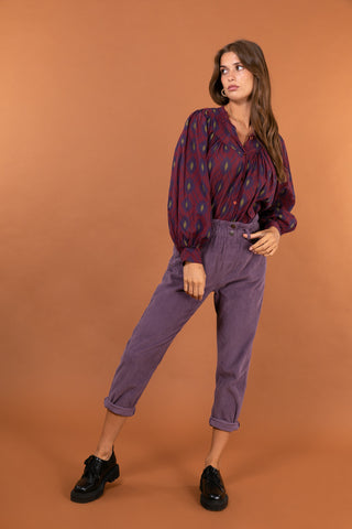 Pantalon carotte en velours taille élastiquée