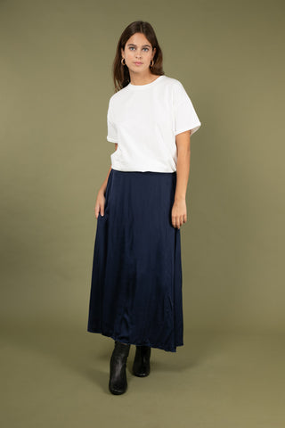 Jupe fluide en soie satinée