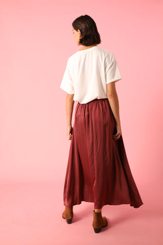 Jupe fluide en soie satinée