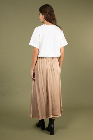 Jupe fluide en soie satinée