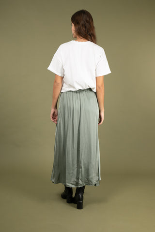 Jupe fluide en soie satinée