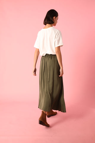 Jupe fluide en soie satinée