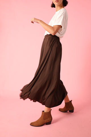 Jupe fluide en soie satinée