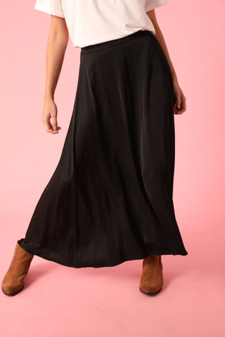 Jupe fluide en soie satinée