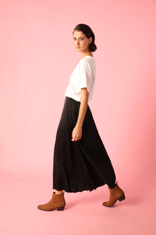 Jupe fluide en soie satinée