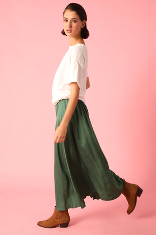 Jupe fluide en soie satinée