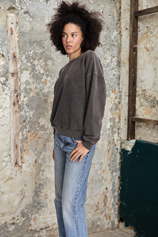 Sweatshirt uni délavé manches longues
