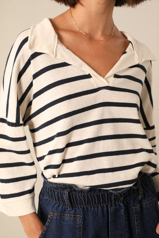 Pull marinière à encolure ouverte