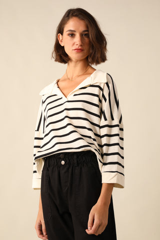 Pull marinière à encolure ouverte